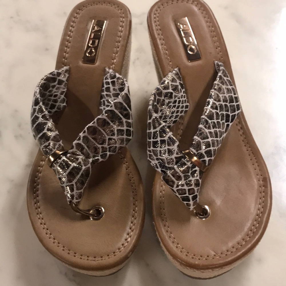 Nude shoe